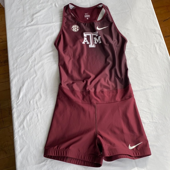 Nike Women’s Texas A&M Track Singlet Large